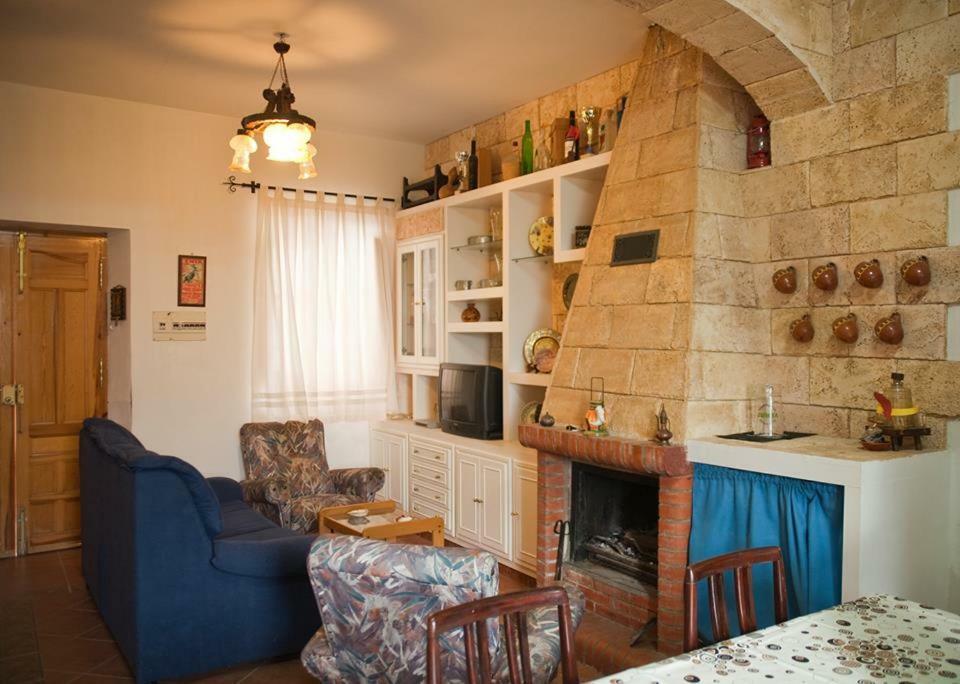 Вилла Vivienda Rural El Mirador De Enix Экстерьер фото